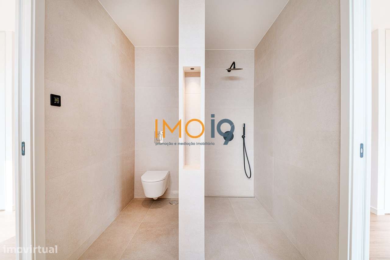 Moradia T4 com Vista Panorâmica em Fátima-42