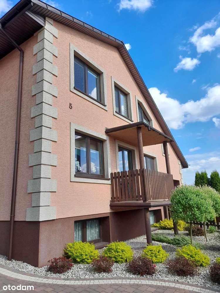 Dom z ogrodem w spokojnej okolicy - Pełny obrazek: 1/19