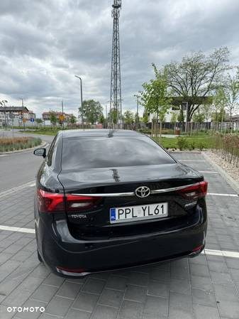 Toyota Avensis 2.0 D-4D Prestige - 4