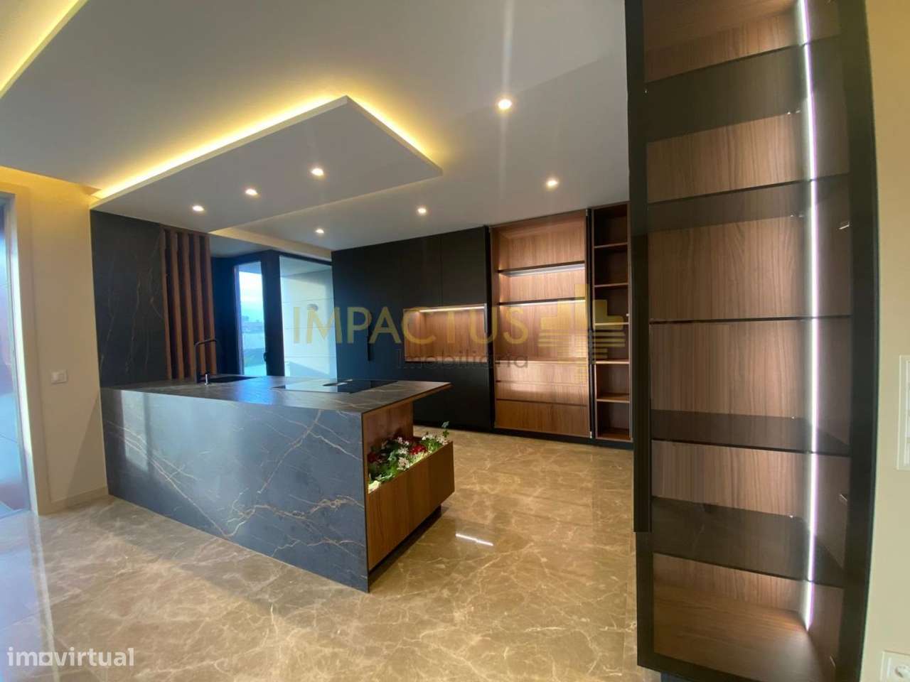 Magnífico Apartamento a poucos metros da praia - Grande imagem: 4/28