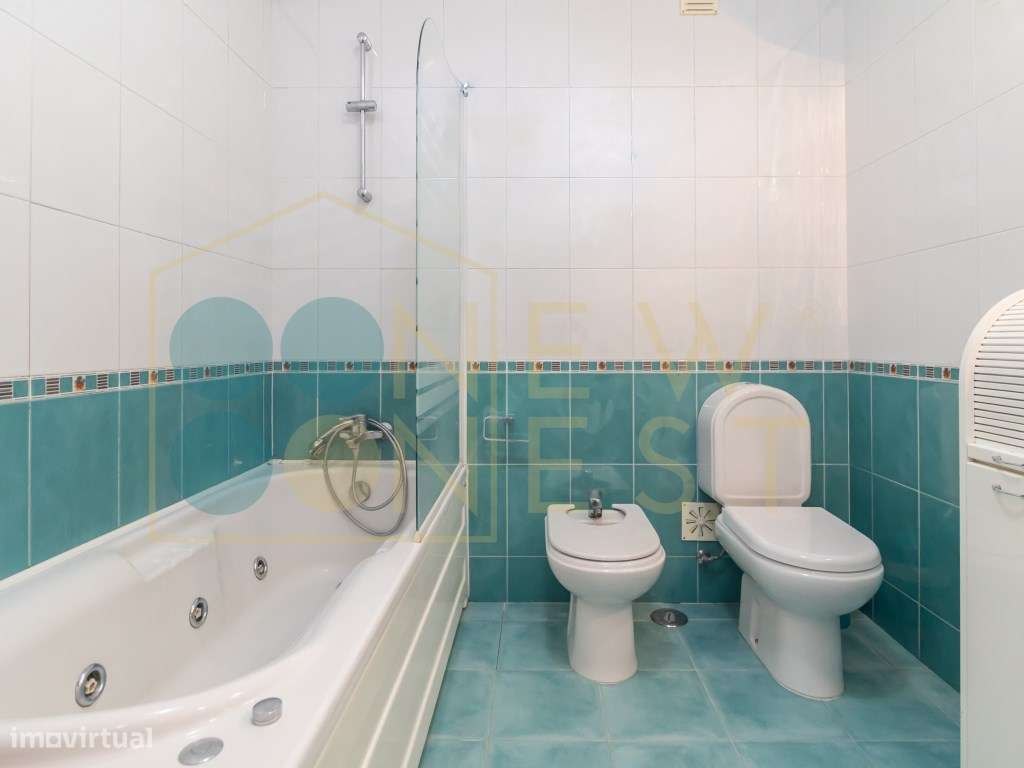 Apartamento T4 com 150m2 junto à Estrada das Machadas | Setúbal-37