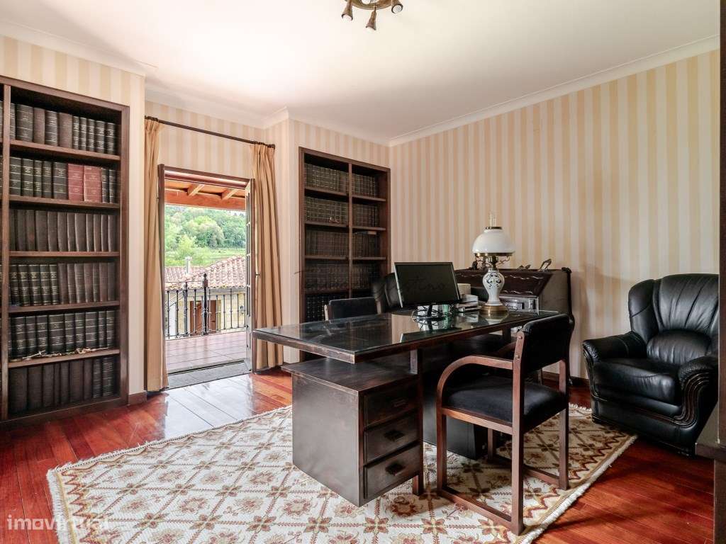 Moradia T3 Isolada com Anexo e 750 m² de Terreno Arca, Ponte de Lima-16