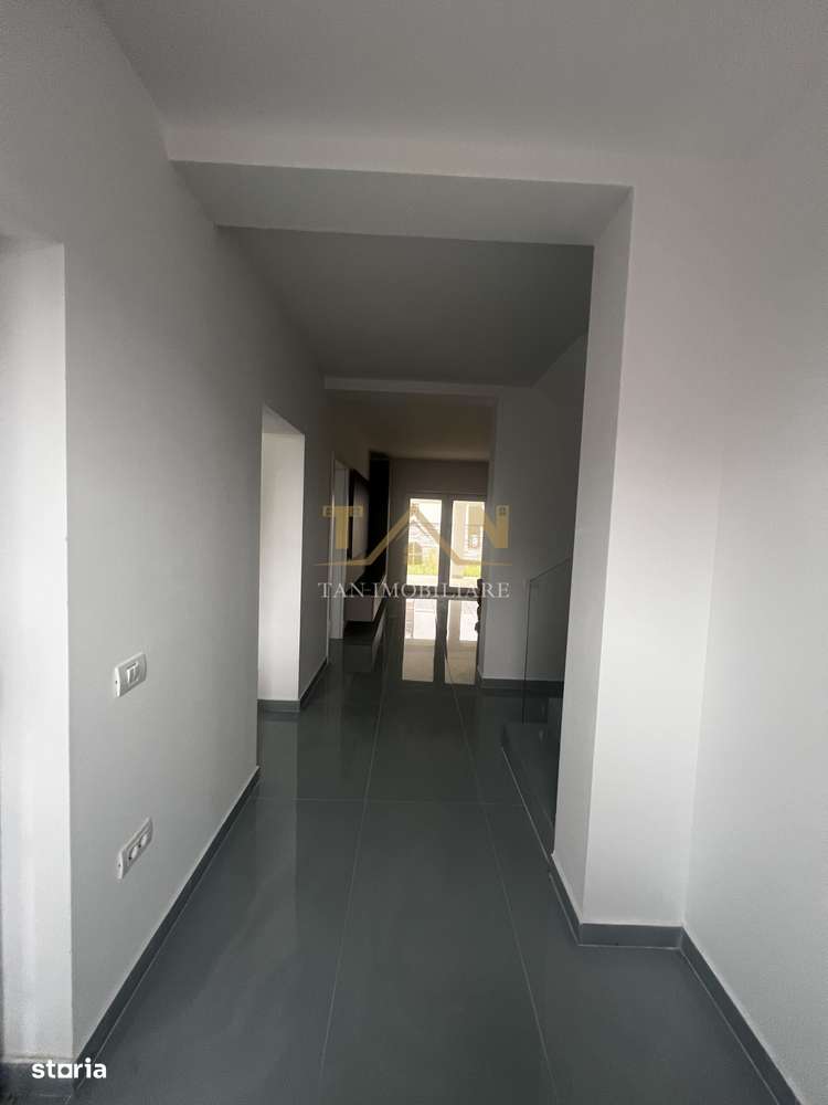 Duplex de vânzare Chișoda 4 camere - Imagine principală: 2/12
