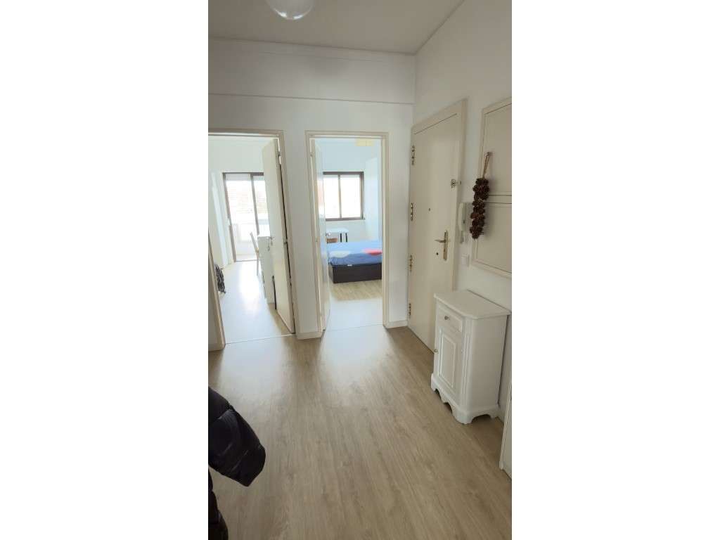 T2 totalmente equipado e mobilado em Amadora - Estação - Grande imagem: 5/17