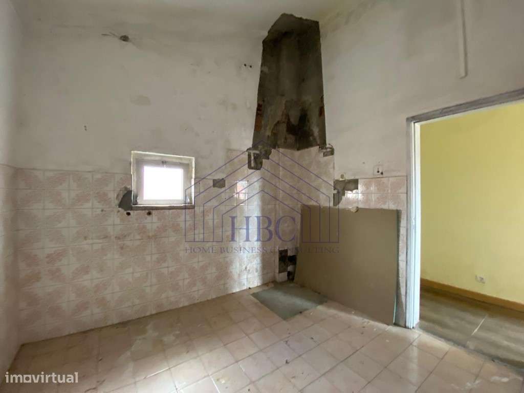 Moradia T3+1 com Grande Potencial na Lagoa de Albufeira - Sesimbra-13