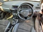 Dezmembrez Opel Astra H - 6