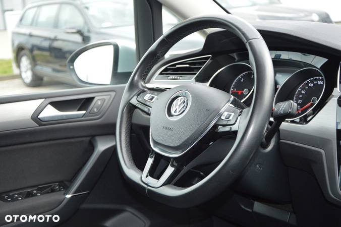 Volkswagen Touran 2.0 TDI BMT Comfortline - 29