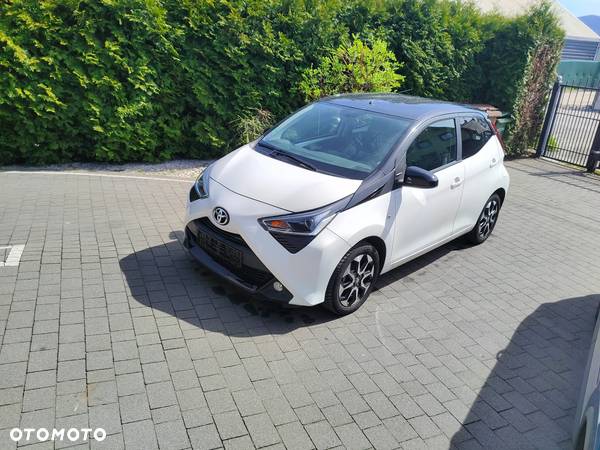 Toyota Aygo x.shift x-play connect - 18