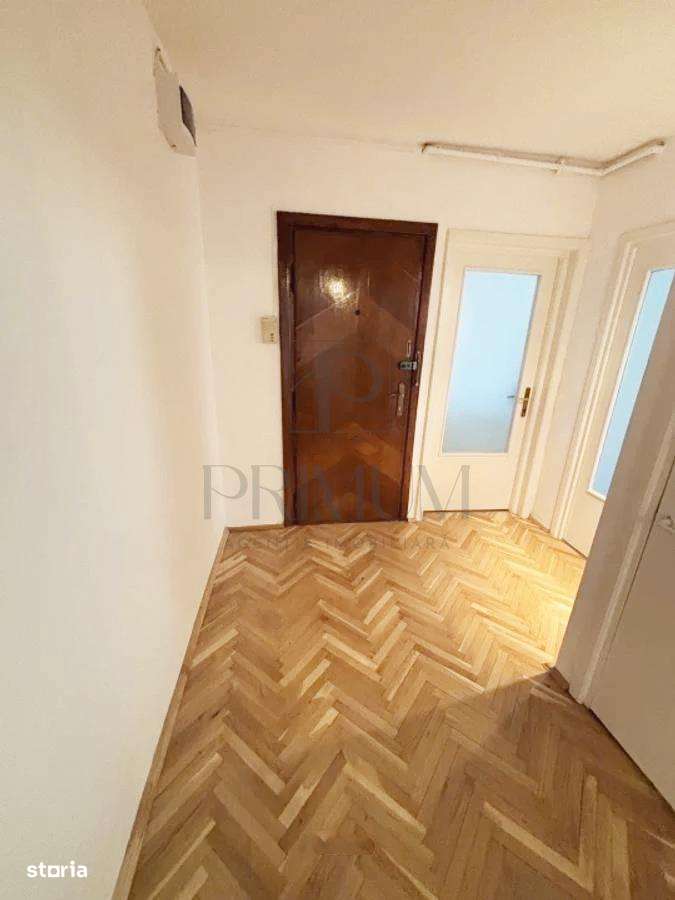 BABA DOCHIA - 3 Cam - Decom - Centrala Proprie - 2 Bai - 3 Boxe - Gara - Imagine principală: 5/11