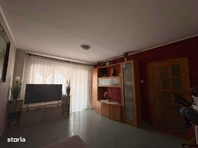 Apartament 3 camere, zona Nord, strada Calugareni, Bacau - Imagine principală: 4/8