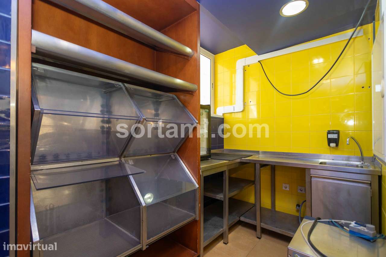 Loja  Venda em Faro (Sé e São Pedro),Faro - Grande imagem: 4/51