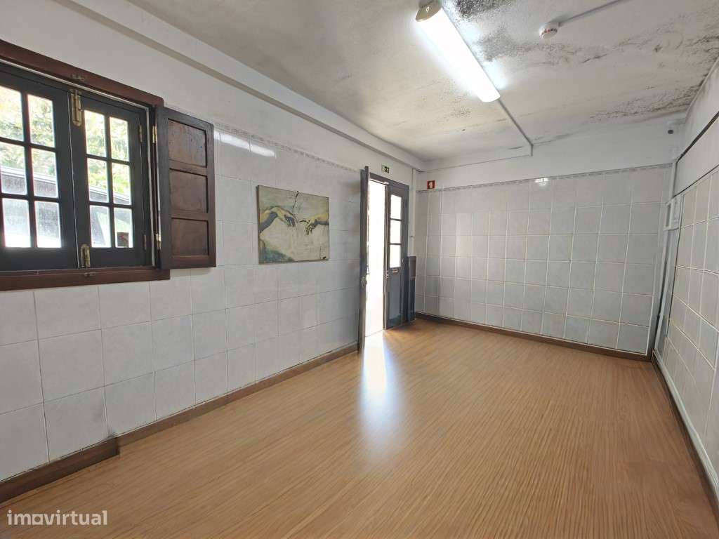 Moradia junto às muralhas do Castelo de Óbidos-27