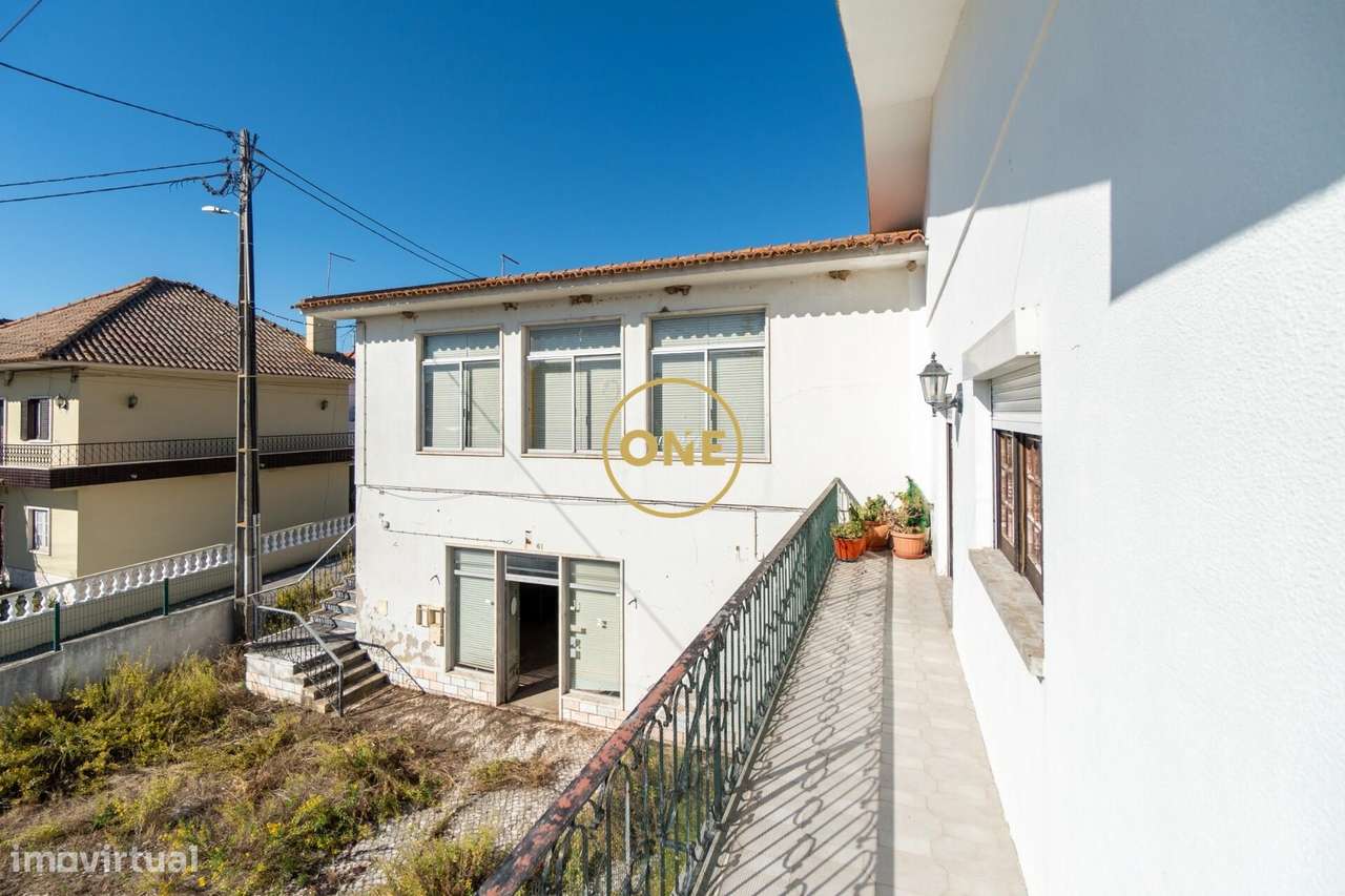 Prédio em propriedade total com 5 divisões independentes - Povoa da Ga-28