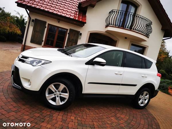 Toyota RAV4 2.0 D-4D 4x2 Start-Stop Executive - 3