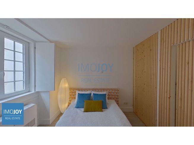 Apartamento T2 DUPLEX na Lapa, Recuperado, com Zona exterior-17