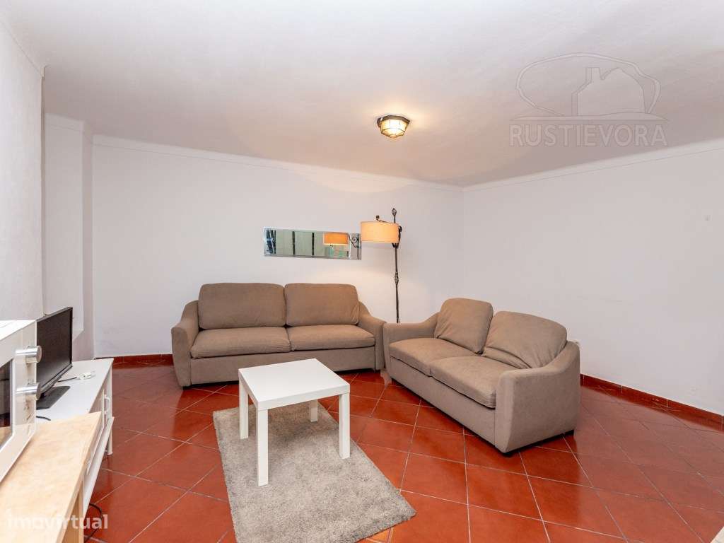 Moradia T1 em Évora - Grande imagem: 3/13