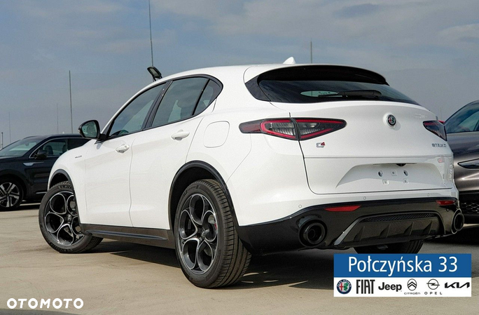 Alfa Romeo Stelvio - 8