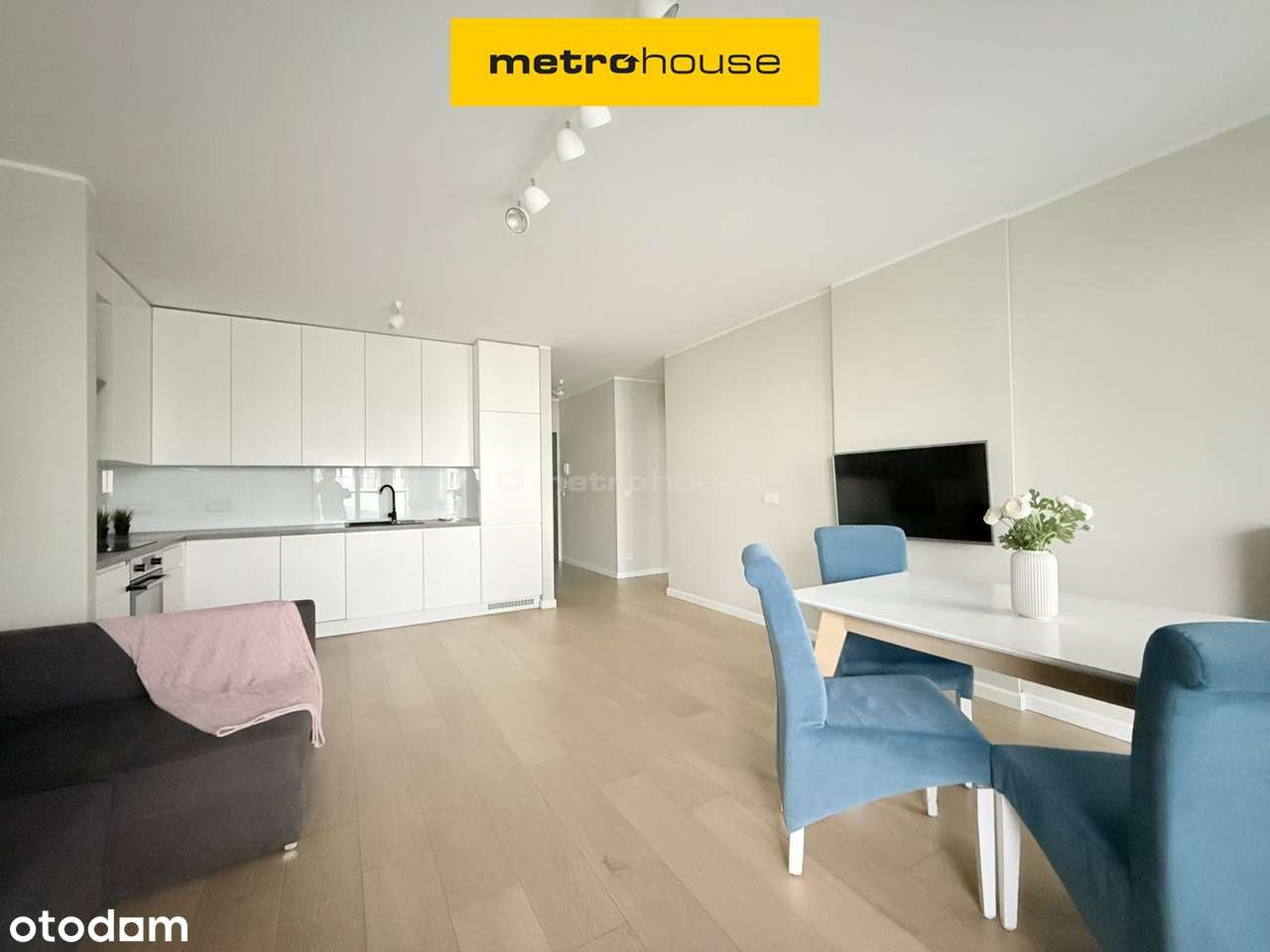 Przestronne 2pok 54m2 balkon garaż winda Mokotów-0