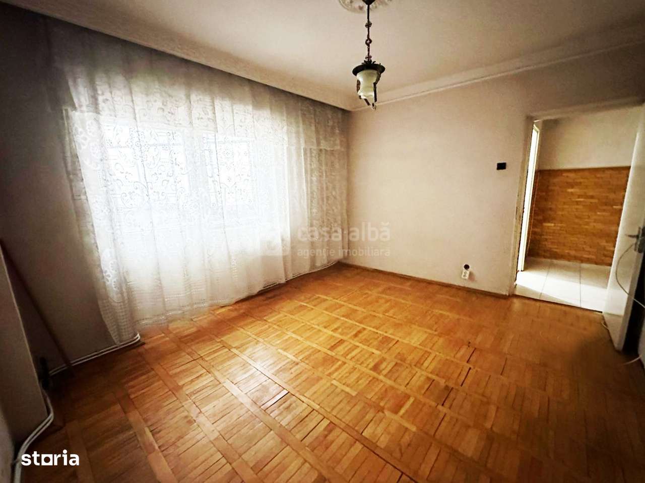 Gara - 3 camere decomandat, vedere impresionanta, etaj intermediar - Imagine principală: 5/14