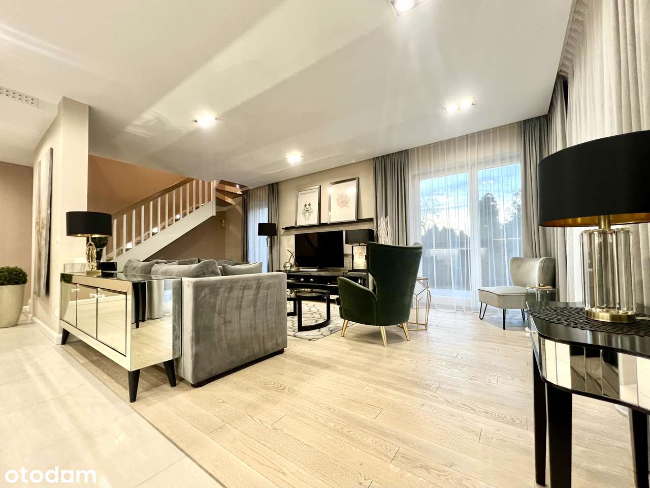 WYJĄTKOWY dom wolnostojący na Ołtaszynie | idealny dla RODZINY !-3