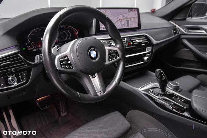 BMW Seria 5 520d xDrive mHEV M Sport sport - 14