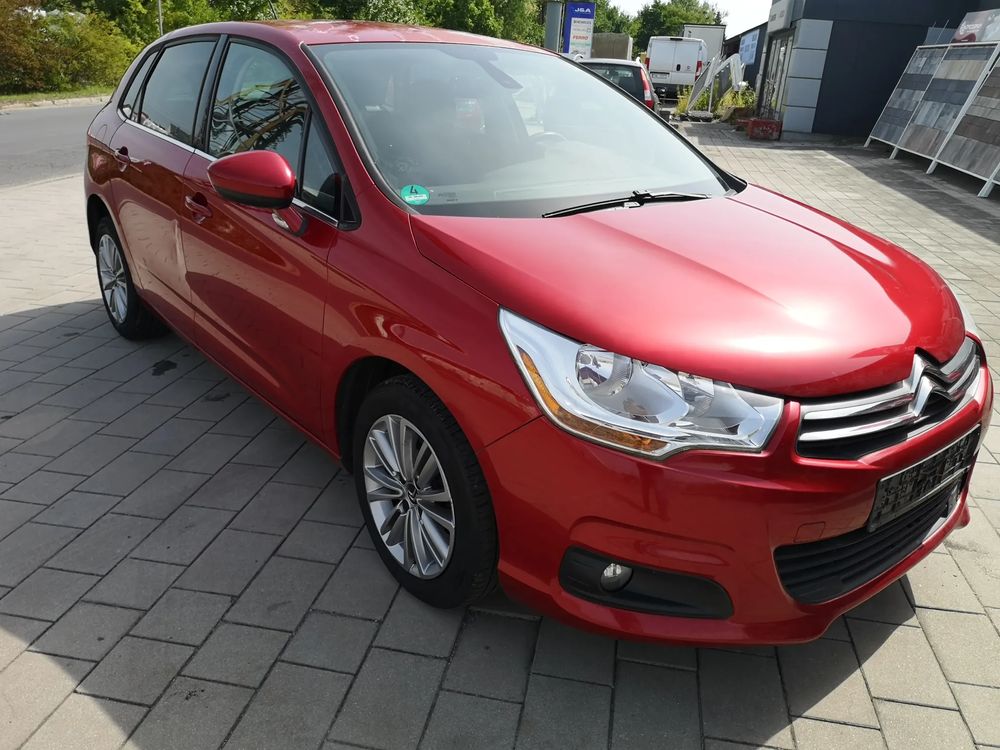 Citroën C4 II (2010-) e-HDi 110 EGS6 Business Class 2011