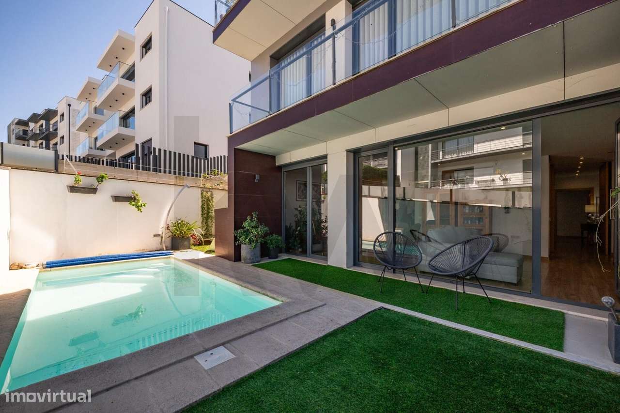 Apartamento T2 com piscina privativa e terraço | São Martinho do Bispo - Grande imagem: 2/42