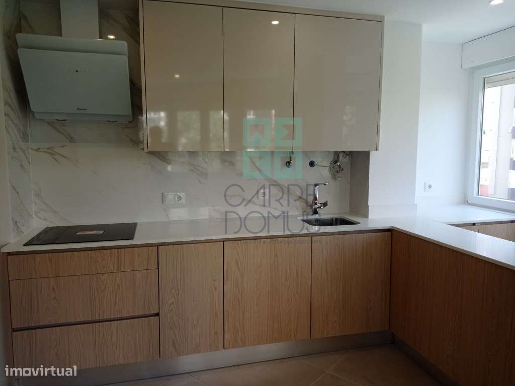 Apartamento T3 , remodelado, no Lumiar - Lisboa-8