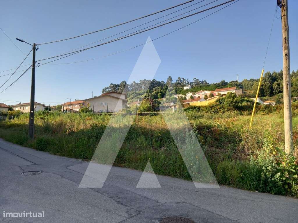 Terreno para construção em Nogueira de Regedoura, Santa Maria da Feira - Grande imagem: 4/13