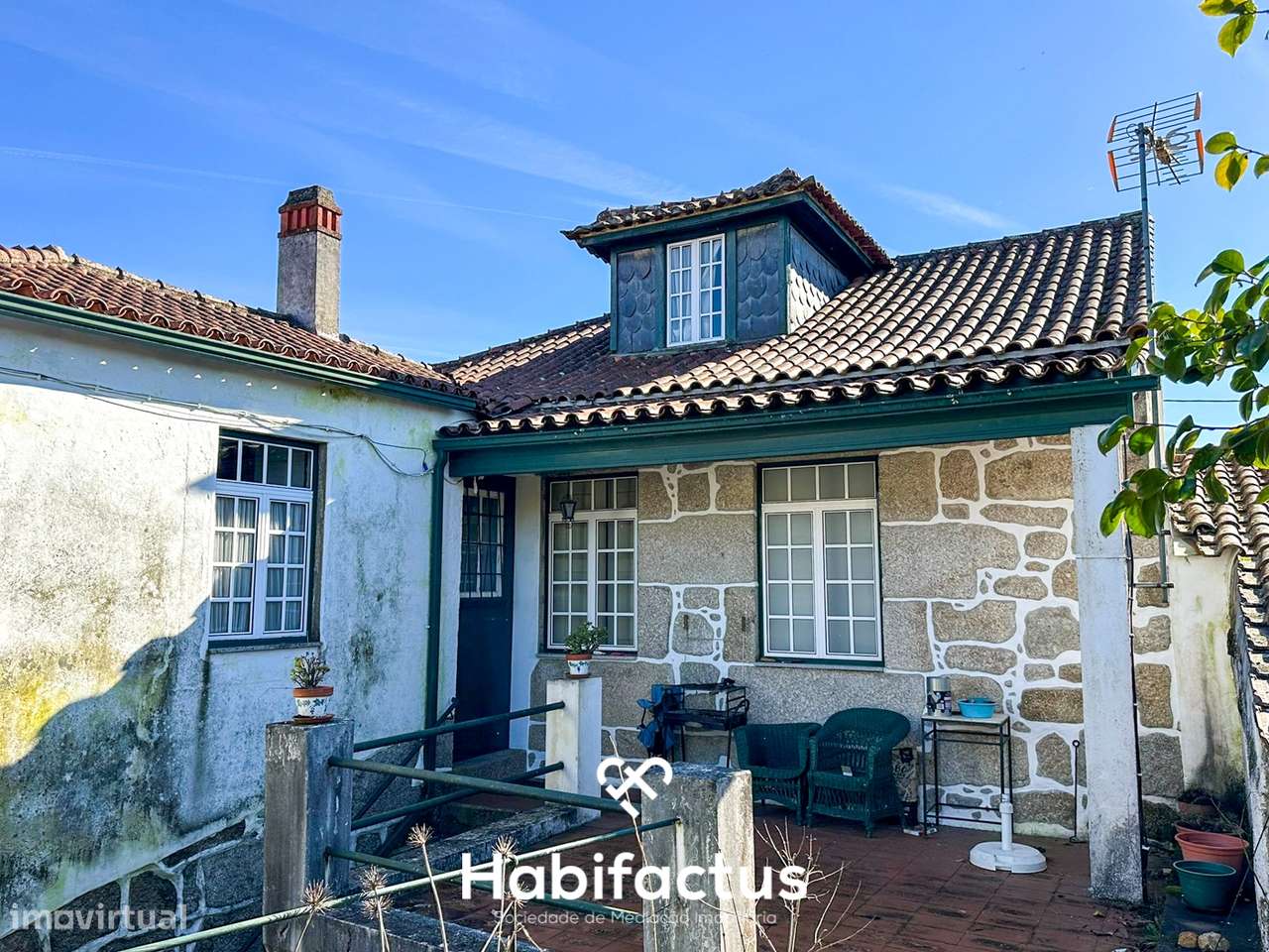 Moradia Histórica T6 com Vista para a Serra da Estrela – Cabanas de Vi - Grande imagem: 5/26