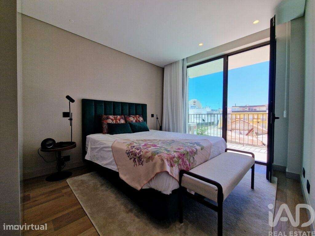 Apartamento em Faro de 98,7 m2-26
