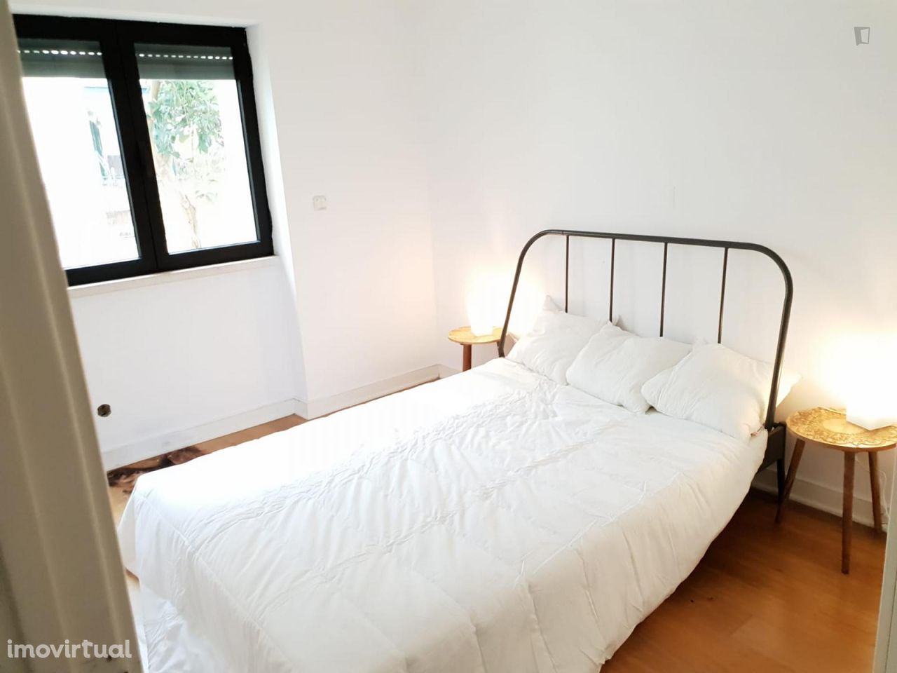 269108 - Quarto com cama de casal em apartamento com 6 quartos