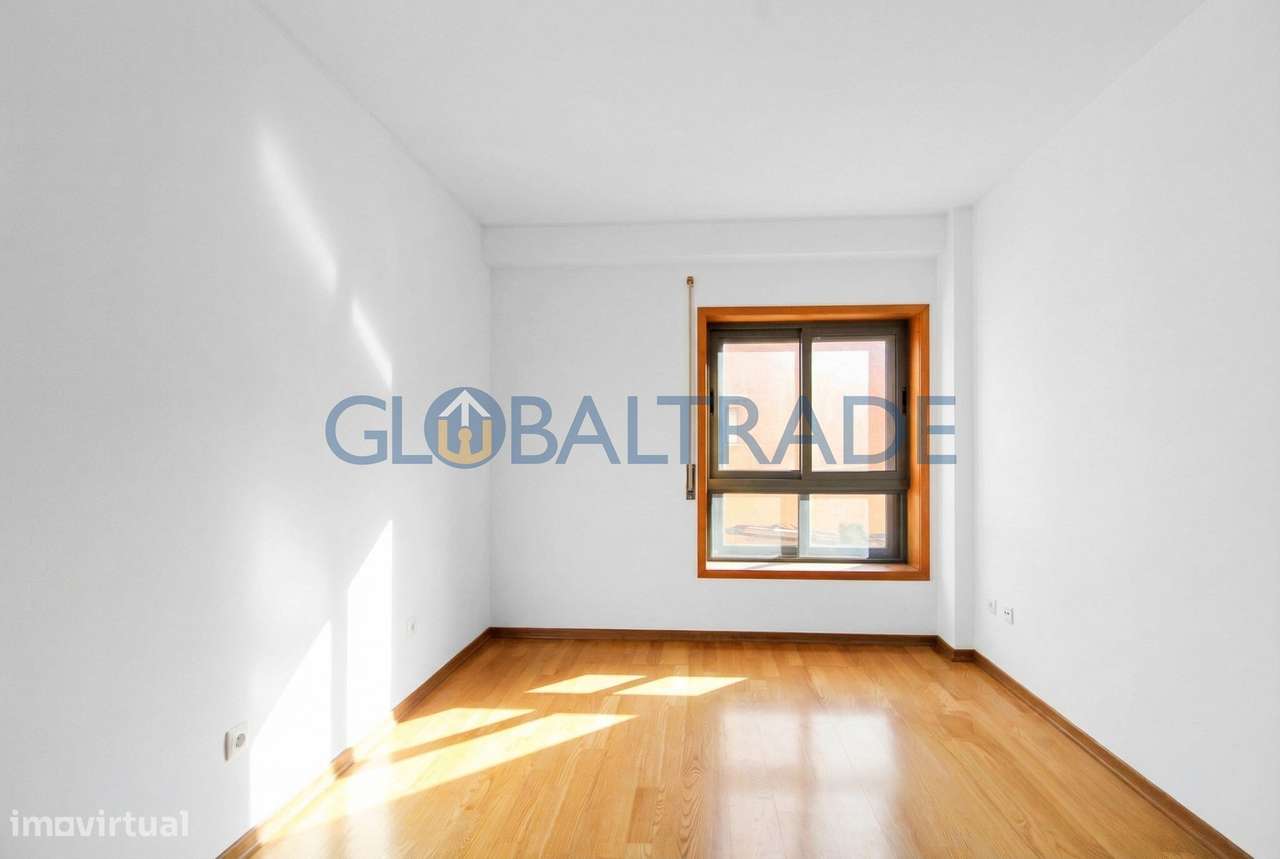 Apartamento T3 Renovado - Condomínio Fechado em Rio Tinto-18