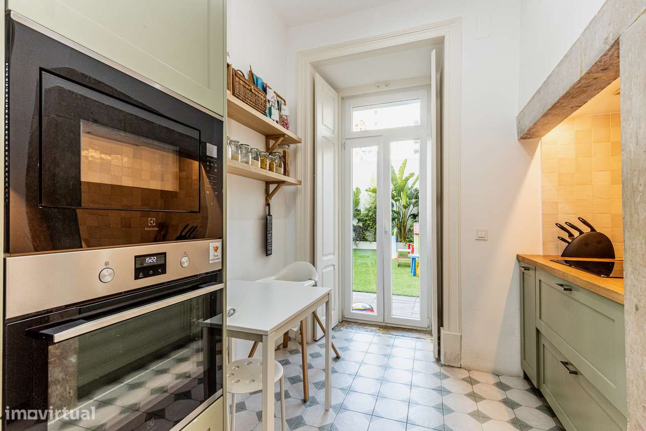 Apartamento T7 em Lisboa - Grande imagem: 3/22