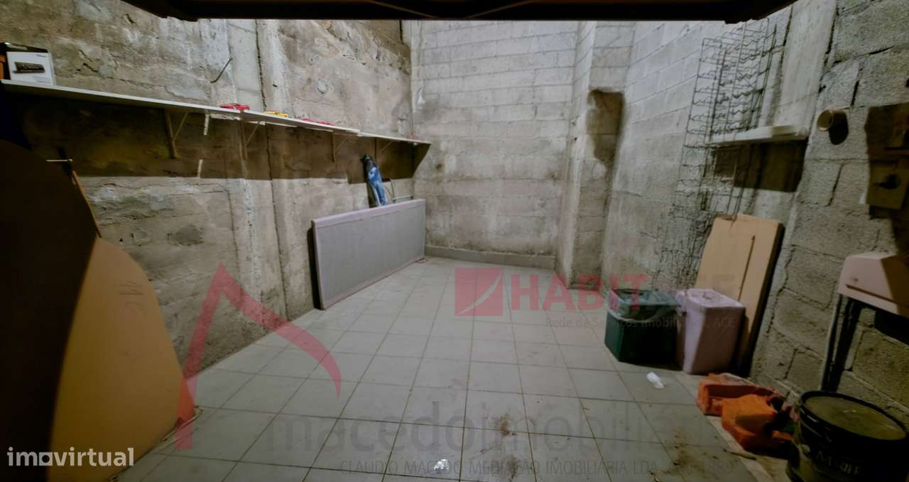 Apartamento T3 com 3 frentes, varandas e garagem fechada – Amares-26