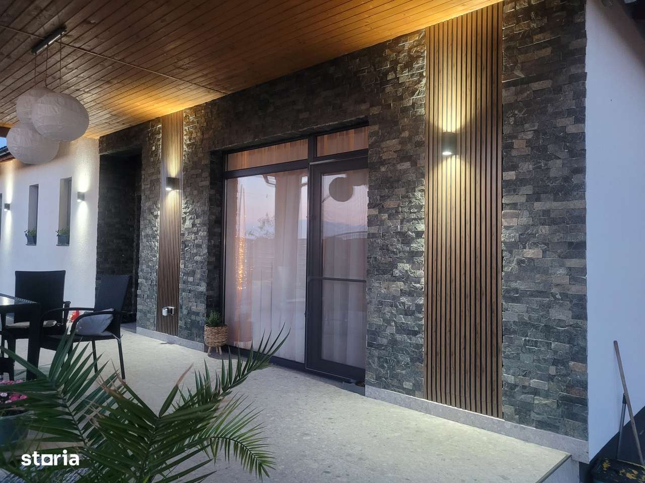 /// Proprietar Casa 4 Camere 2 Bai teren 800 mp /// - Imagine principală: 3/20