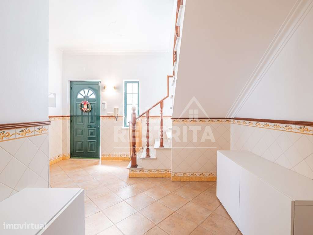Moradia Geminada T3 com Garagem, Excelentes Áreas e Localização Pri...-47