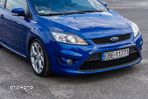 Ford Focus 2.5 ST - 12