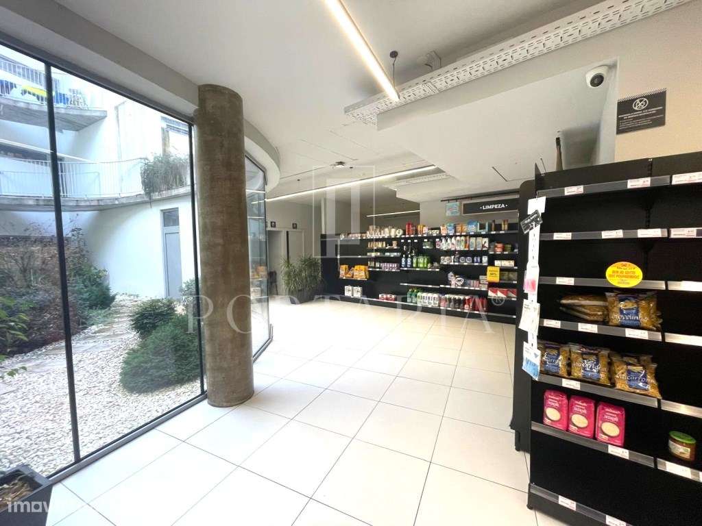 Trespasse de Mini-mercado no Centro Histórico de Aveiro - Grande imagem: 5/12