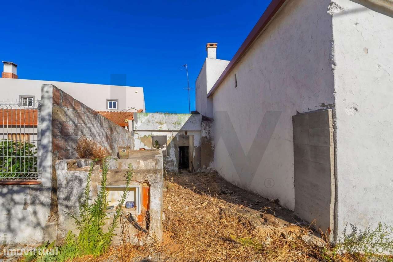 Ruína com Logradouro | Estoi, Faro-48