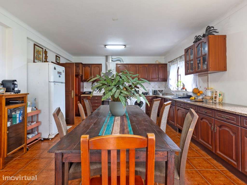 Moradia T3 Isolada com 1000 m² de terreno em Castelo, Sesimbra-9