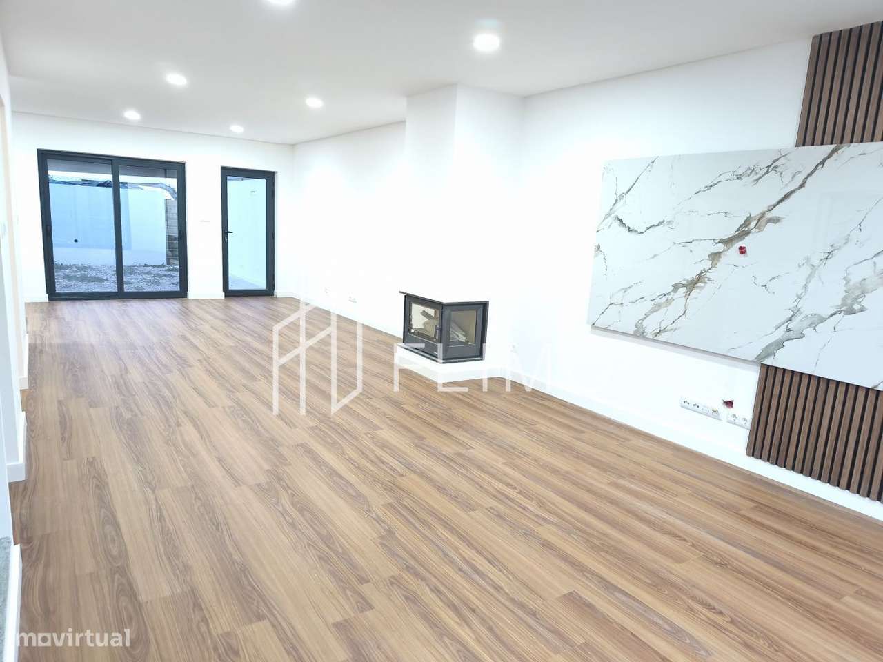 Moradia T3 geminada Nova-10