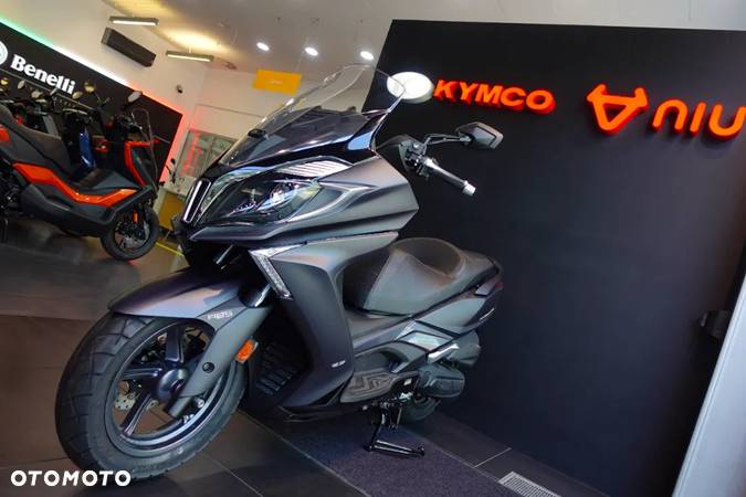 Kymco Downtown - 9