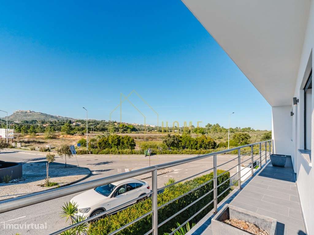 Moradia T4 na Urbanização Jardins de Santiago- Setúbal-55