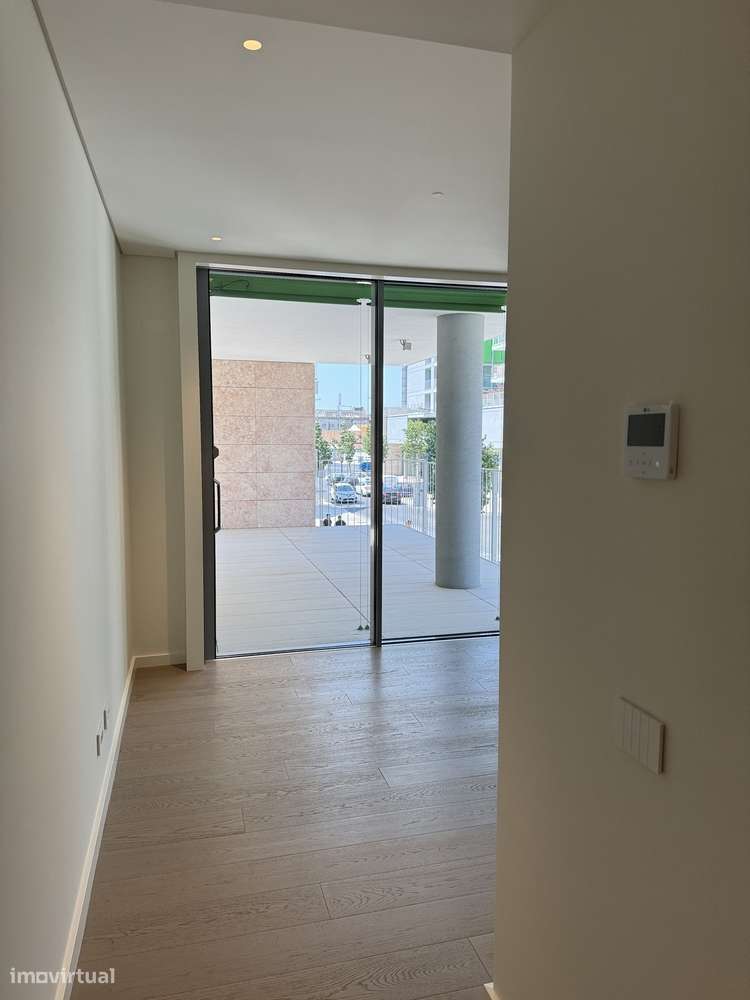 Exclusivo T4 no Prata Riverside Village-18