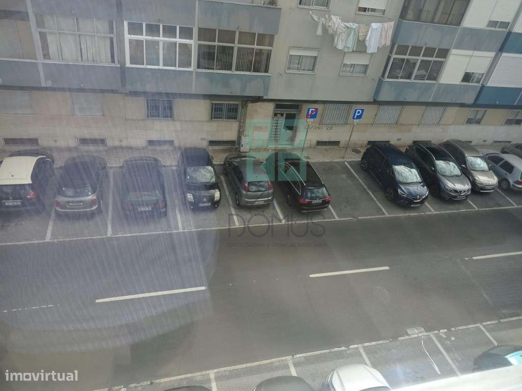 Apartamento T2, totalmente remodelado, Casal de São Brás - Amadora-26