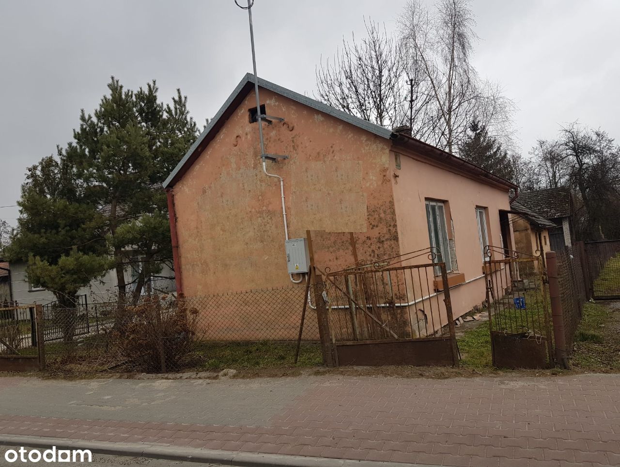 Dom o powierzchni 40m2 w Opatowcu