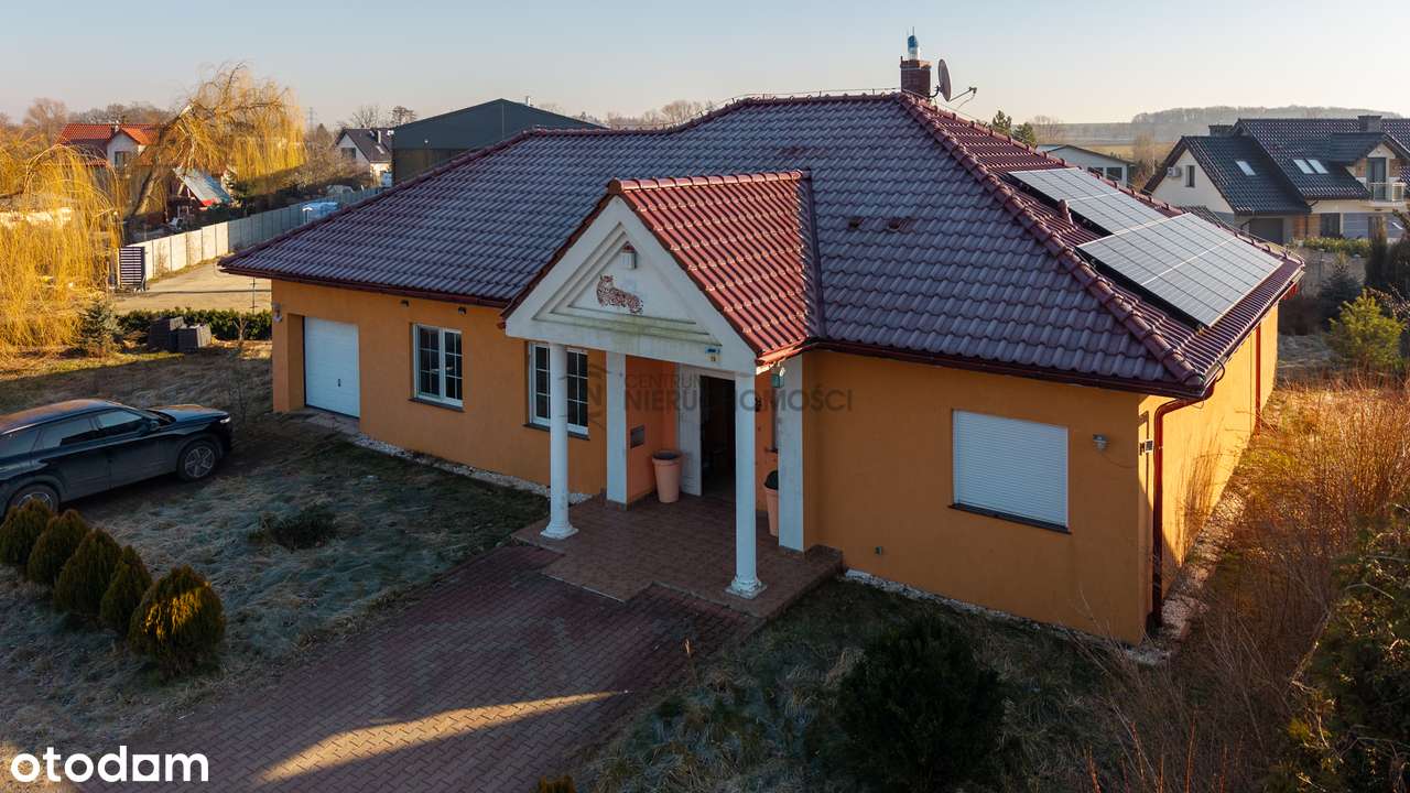 Funkcjonalny dom parterowy z fotowoltaiką – Prostynia, 3 km od Legnicy-0