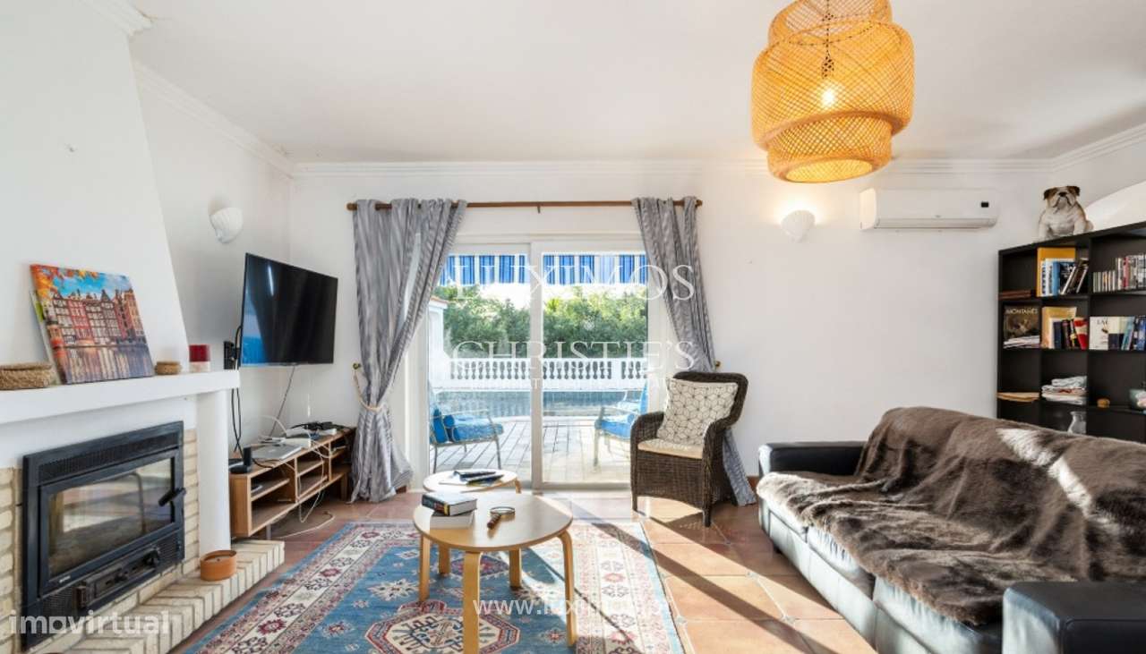 Moradia V3 com piscina para venda em Santa Bárbara de Nexe, Algarve - Grande imagem: 3/25