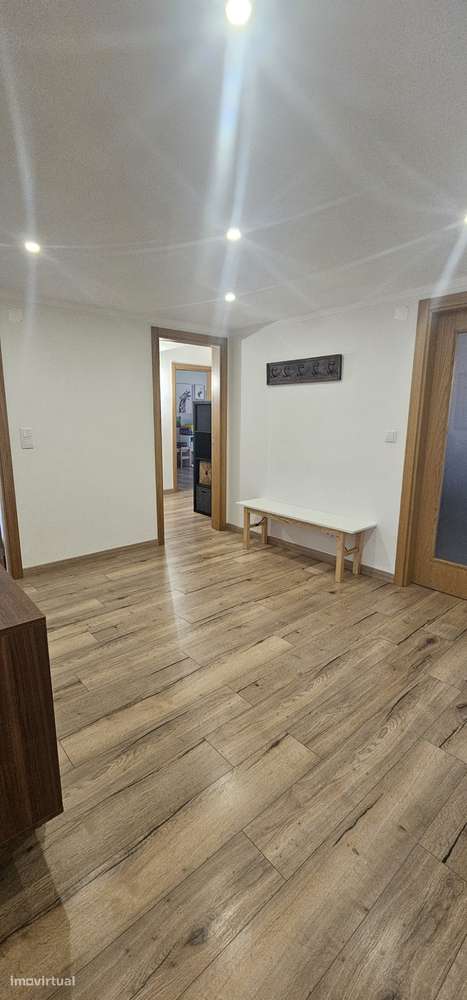 Apartamento T3 com Garagem Box na Póvoa de Santa Iria - Grande imagem: 5/32